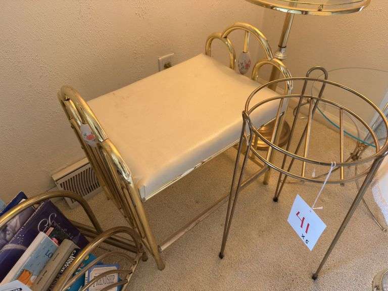 Lot of Small Home Decoration Furniture