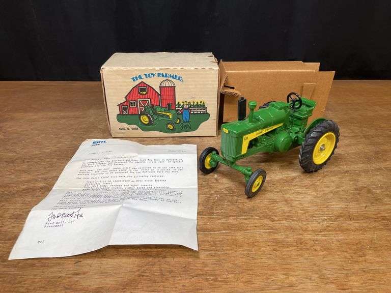 1/16 John Deere 630 LP 1988 NFTS NIB Ertl image