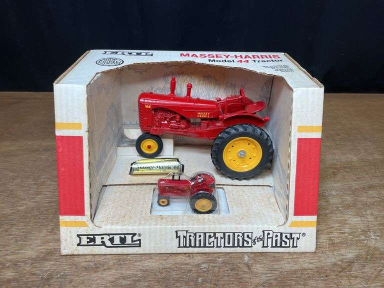 1/16 MH 44 Set NIB Ertl image