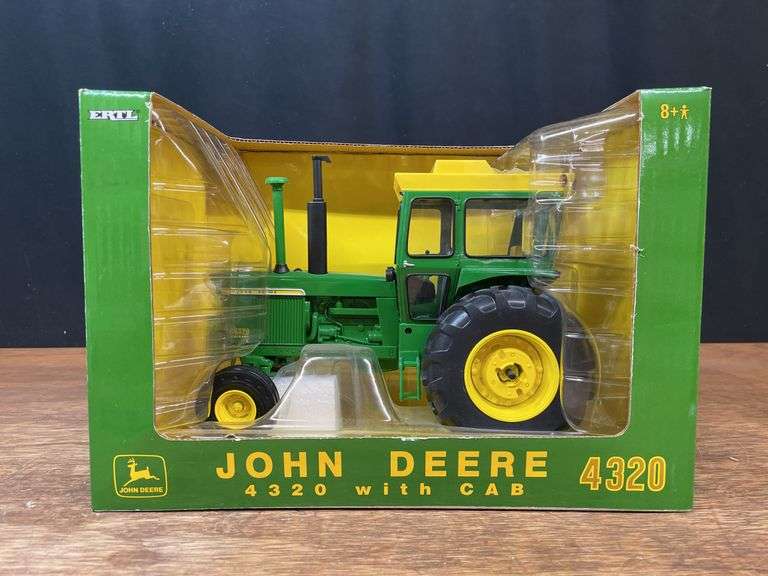 1/16 John Deere 4320 2005 Plow City NIB Ertl image