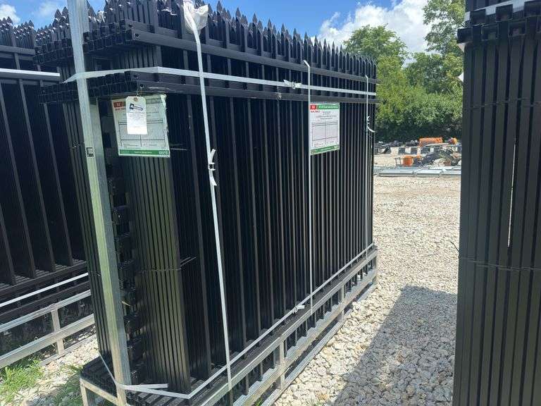 Powder Coated Steel Site Fence 8 X 6 Ft image