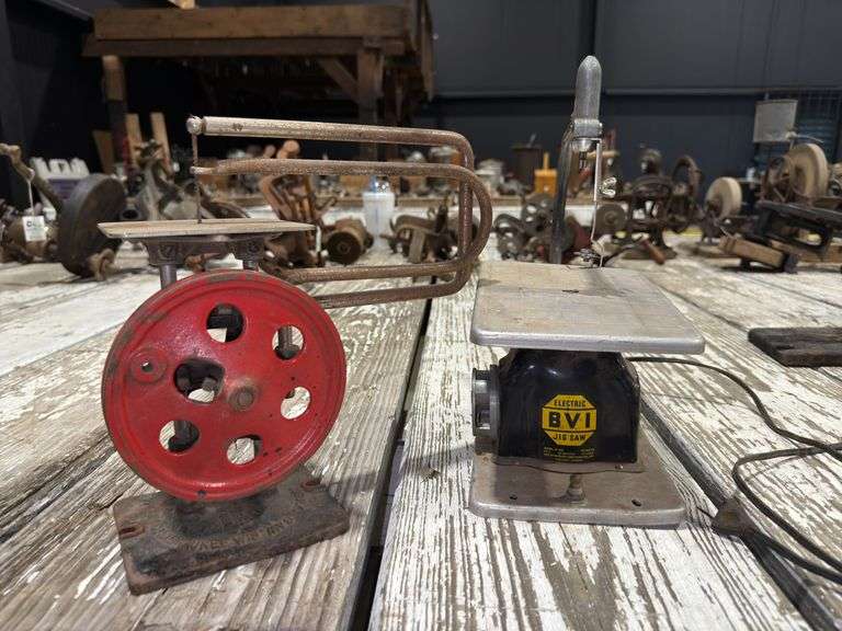 Scroll and Jig Saw image