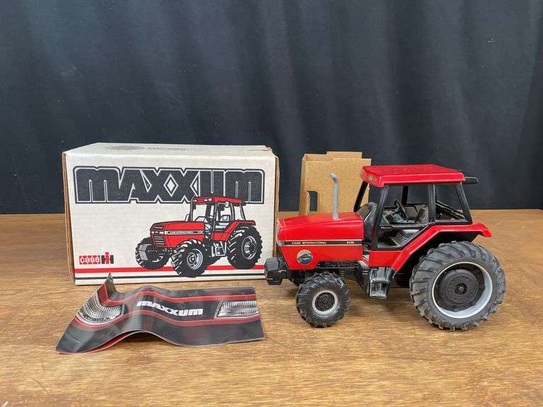 1/16 Case-IH Maxxum 5130 Kansas City NIB Ertl image