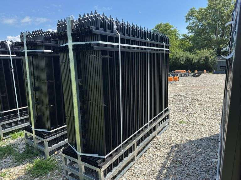 Powder Coated Steel Site Fence 8 X 6 Ft image