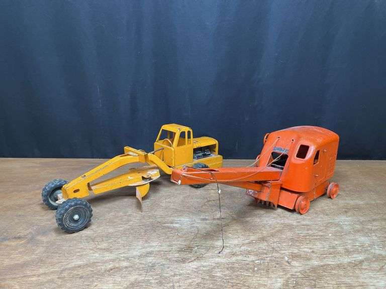 (2) Structo Shovel + Wyandotte Grader image