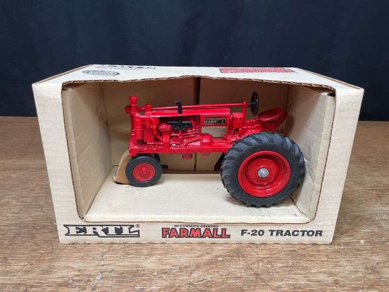 1/16 Farmall F20 Special Edition NIB Ertl image