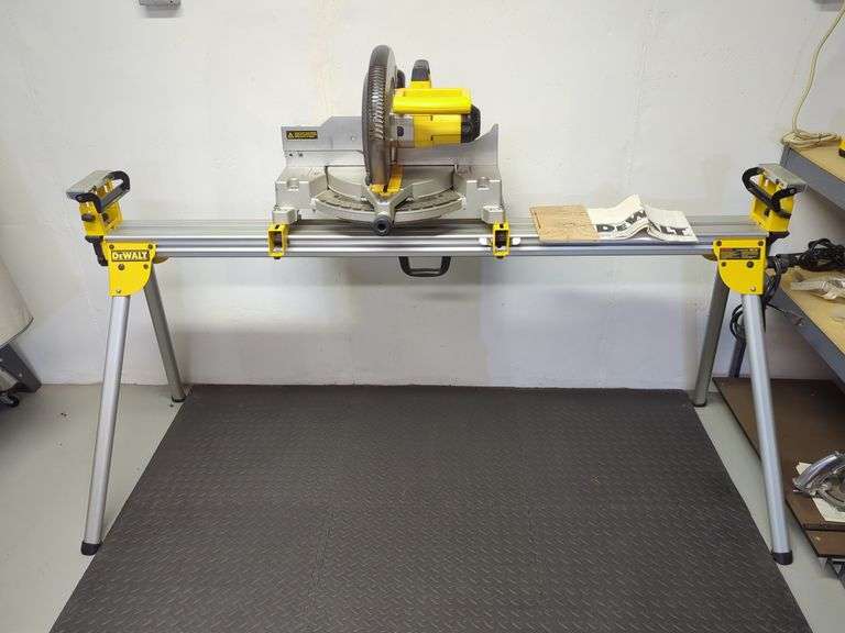 DeWalt DW705 12" Compound Miter Saw with Stand DW723 image