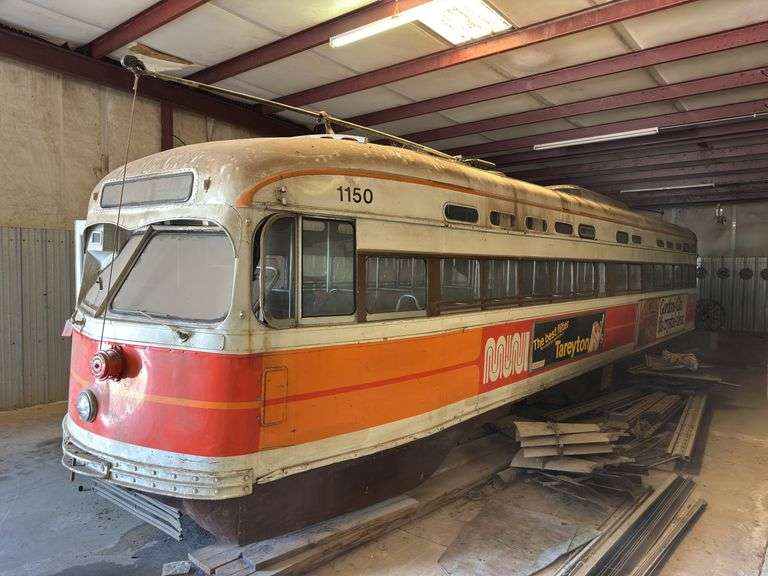 San Francisco Trolley Bus image