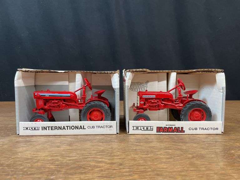(2) 1/16 IH Farmall Cub NIB Ertl image