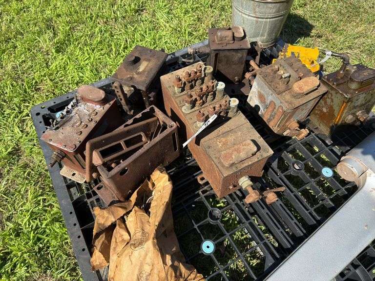 Engine Lubricators & Connecting Rod