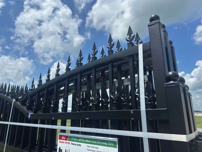Metal Farm Driveway Gate 7 X 20 Ft 2 Pieces