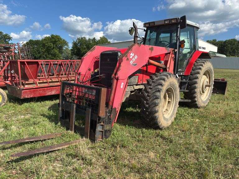 Massey Ferguson 8150 MFWD w/ 956 Loader image