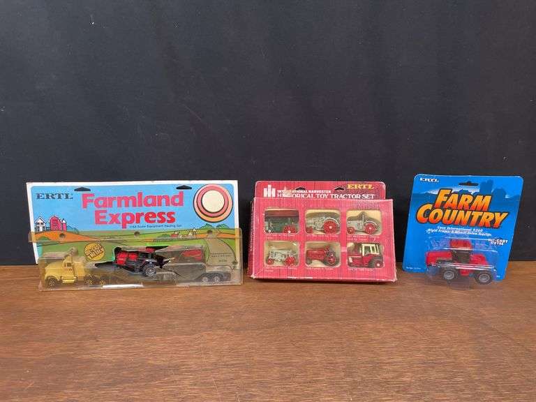 (3) 1/64 Case-IH + IH NIB Ertl image