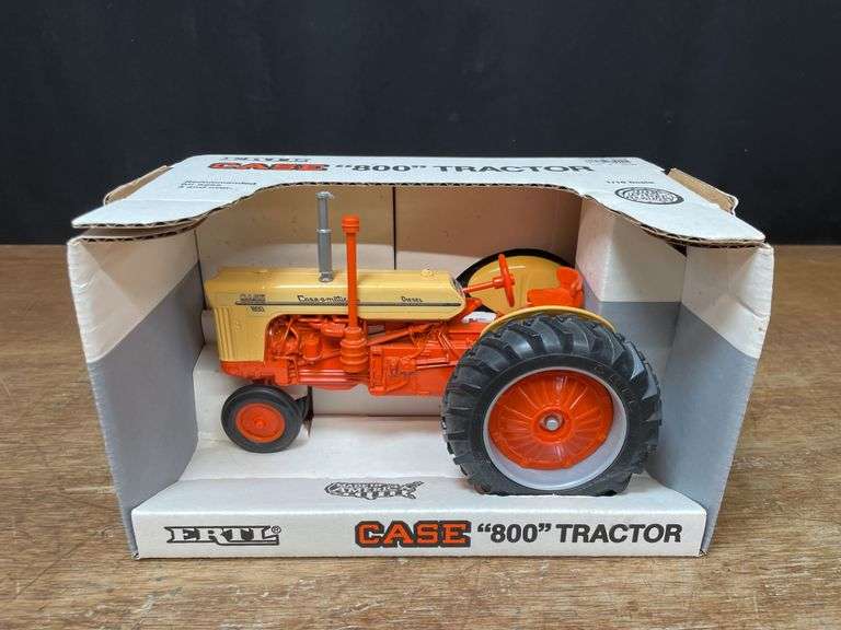 1/16 Case 800 NIB Ertl image