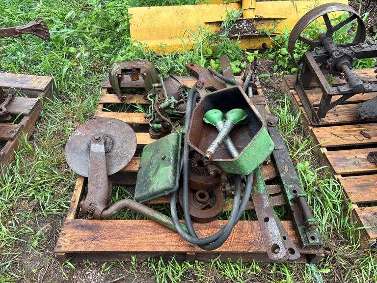 Miscellaneous John Deere Parts and Hydraulic Cylinders image