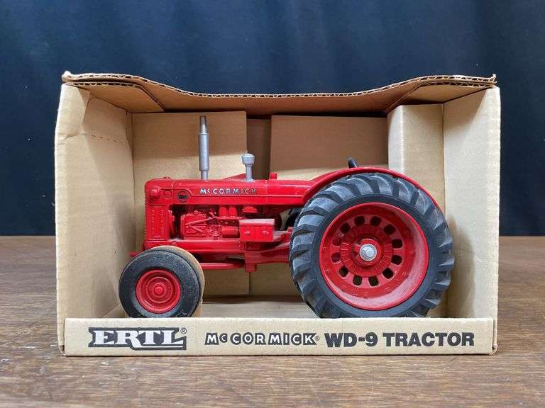 1/16 McCormick WD-9 Special Edition NIB Ertl image