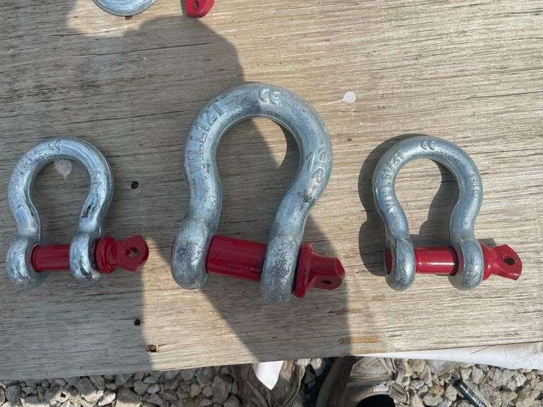 (3) Pins and Clevis image