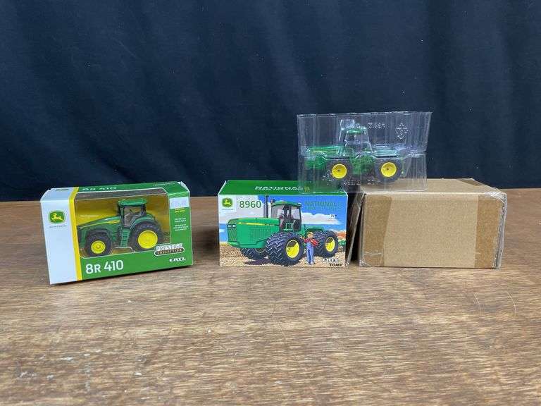(2) 1/64 John Deere 8R 410 + 8960 NIB Ertl image