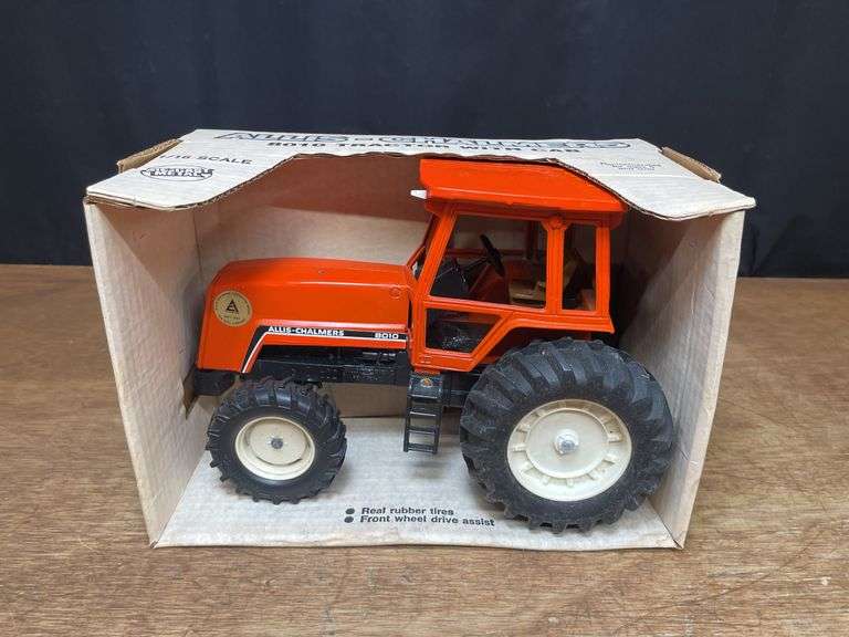 1/16 AC 8010 Reno NIB Ertl image