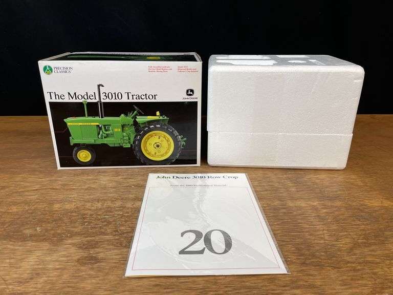1/16 John Deere 3010 Precision NIB Ertl image