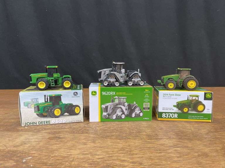 (3) 1/64 John Deere Farm Show Edition NIB Ertl image