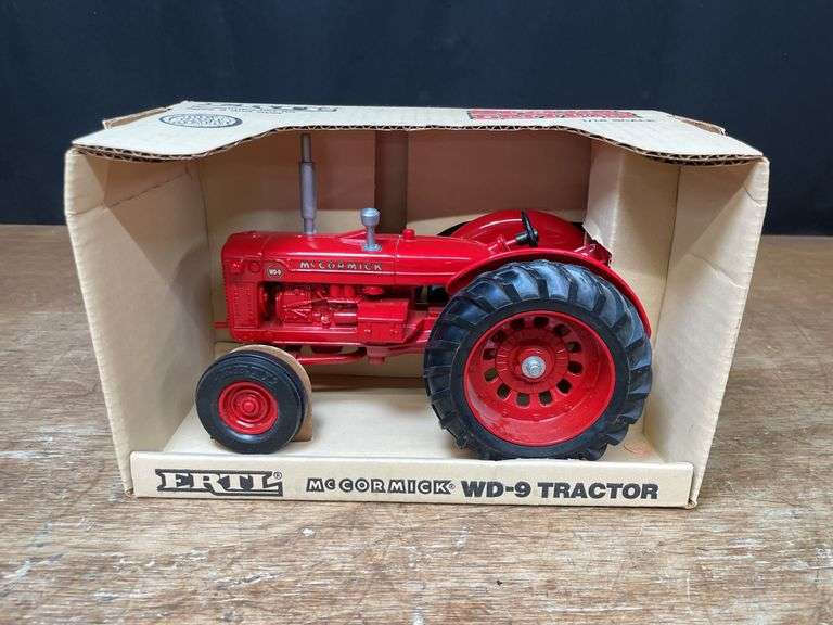 1/16 McCormick WD-9 Special Edition NIB Ertl image