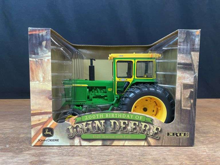 1/16 John Deere 4520 200th Birthday NIB Ertl image