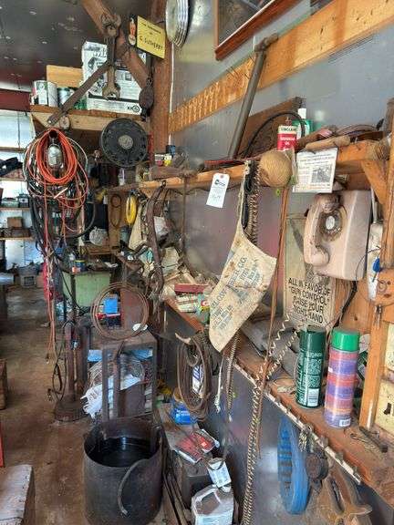 Northwest Wall Shop Contents image