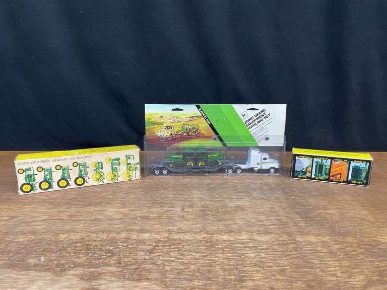 (3) 1/64 John Deere NIB Ertl image