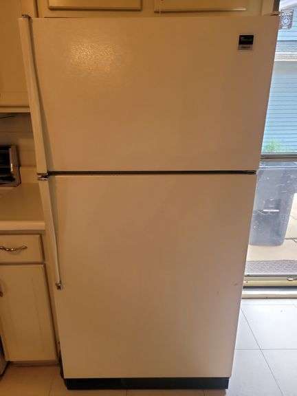 Whirlpool Refrigerator..Model ET20PKXXN00