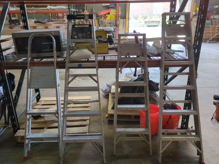 (4) Aluminum Ladders image