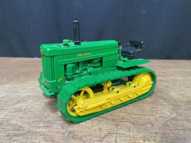 1/16 John Deere 40 Crawler Ertl image
