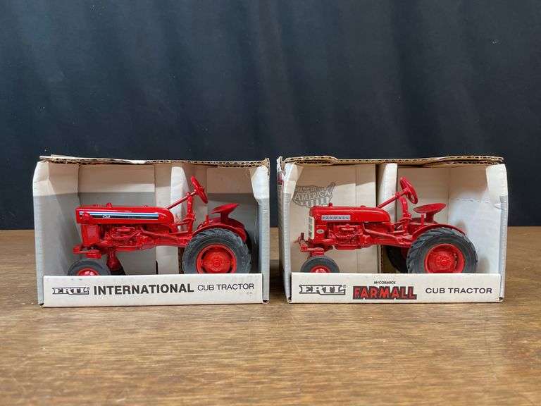 (2) 1/16 IH Farmall Cub NIB Ertl