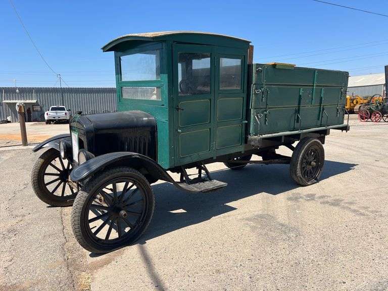1917 Ford Model TT Truck image