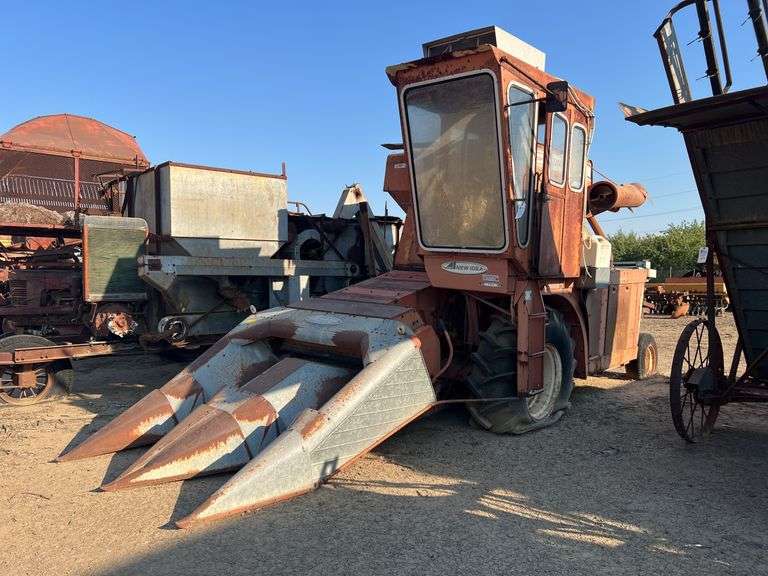 New Idea 701 Uni-Sheller image
