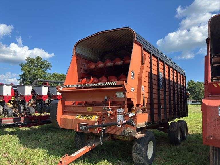 Meyer 4618 Wilage Wagon
