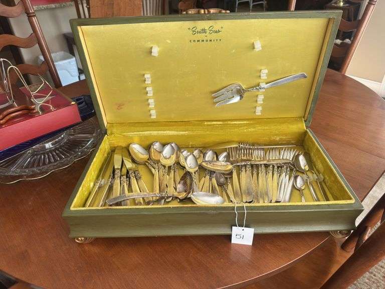 “South Seas” Vintage Silverware Set & Box image
