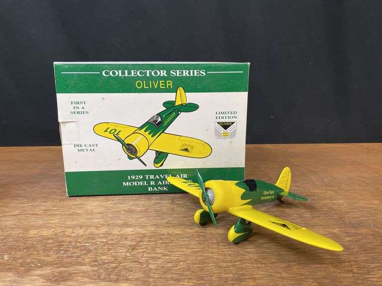 Oliver Airplane Bank NIB SC image