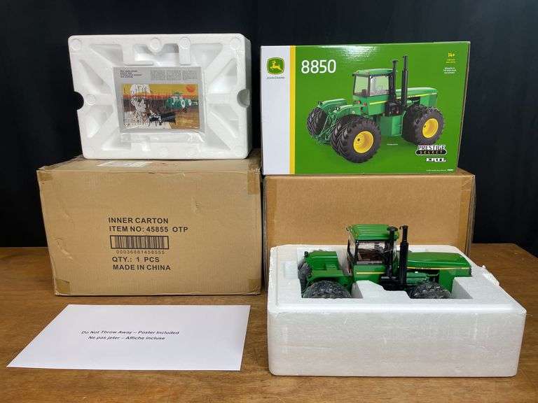 1/16 John Deere 8850 Prestige NIB Ertl image