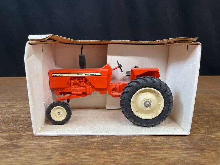 1/16 AC 170 Summer NIB SC image