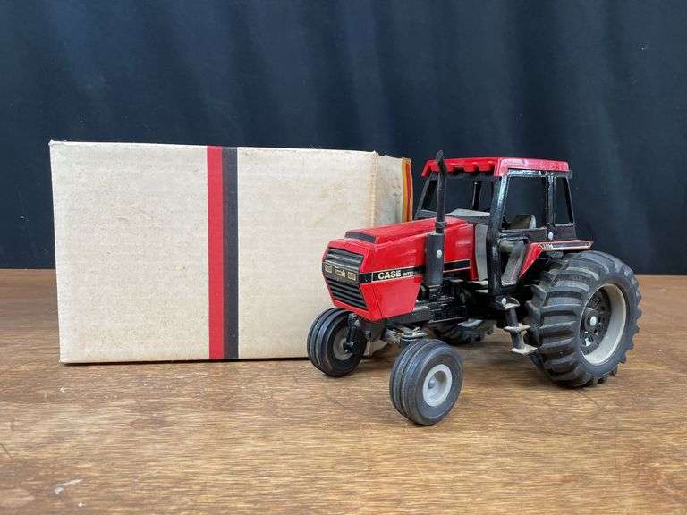 1/16 Case-IH 2594 Las Vegas NIB Ertl image