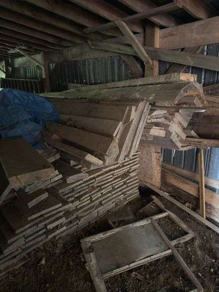 Contents Lumber Lean To Tractor Building