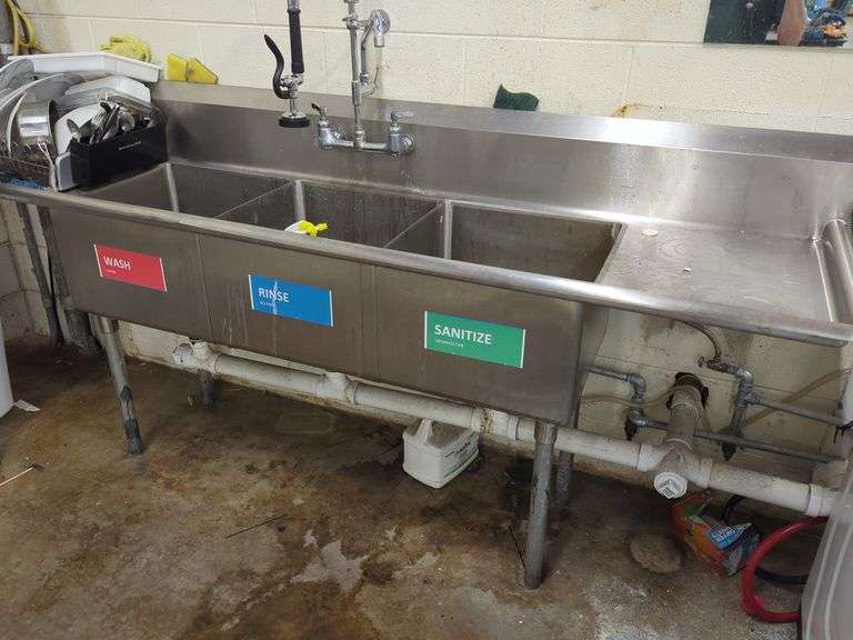 3 Bay Stainless Sink - 7.5 Ft x 2 Ft