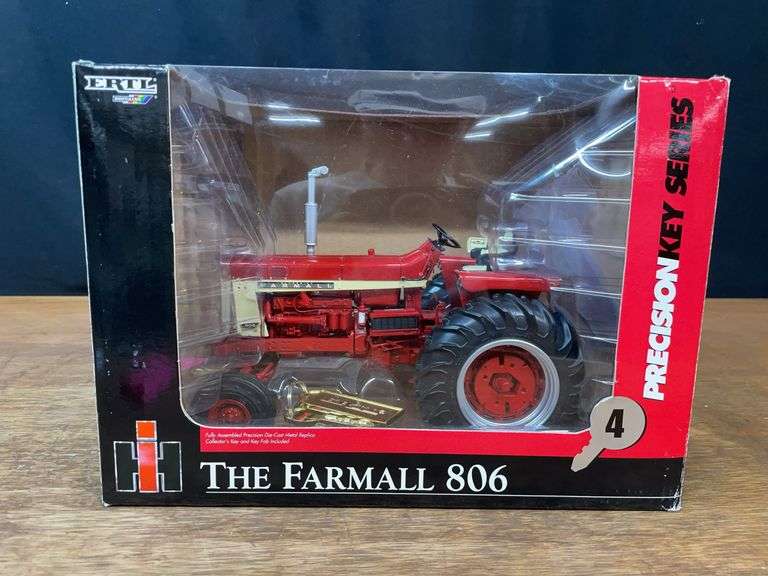 1/16 Farmall 806 Precision Key Series NIB Ertl image