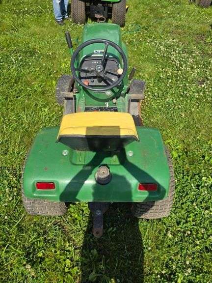 John Deere 214