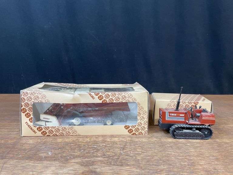(2) 1/32 Fiatagri Crawler + Combine NIB ROS image