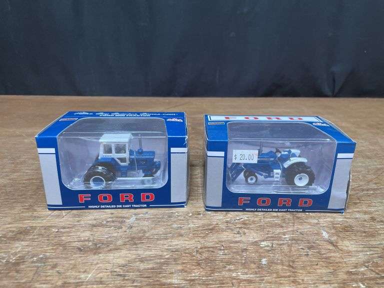 (2) 1/64 Ford 9000 + 8000 NIB SC image