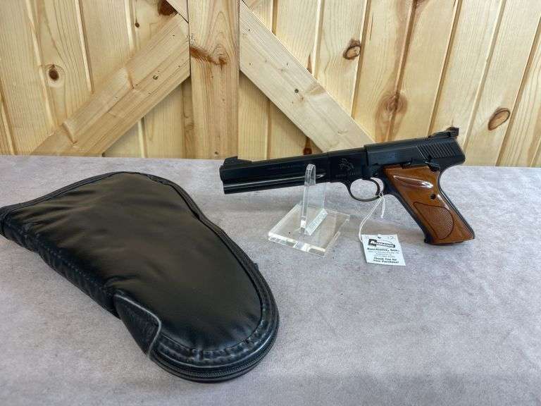 Colt Match Target .22 LR Semiauto Pistol image