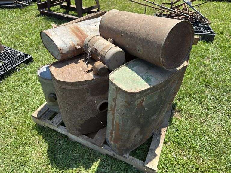 Tractor Fuel Tanks image