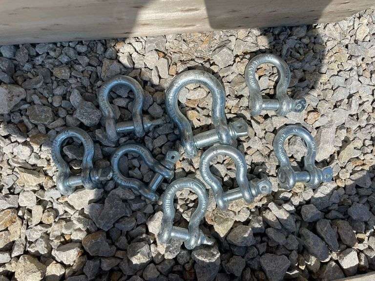 (8) Pins and Clevis image